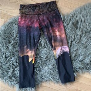 Onzie 3/4 cropped yoga tight